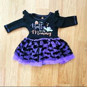 Halloween onesie size  3 months  baby girl